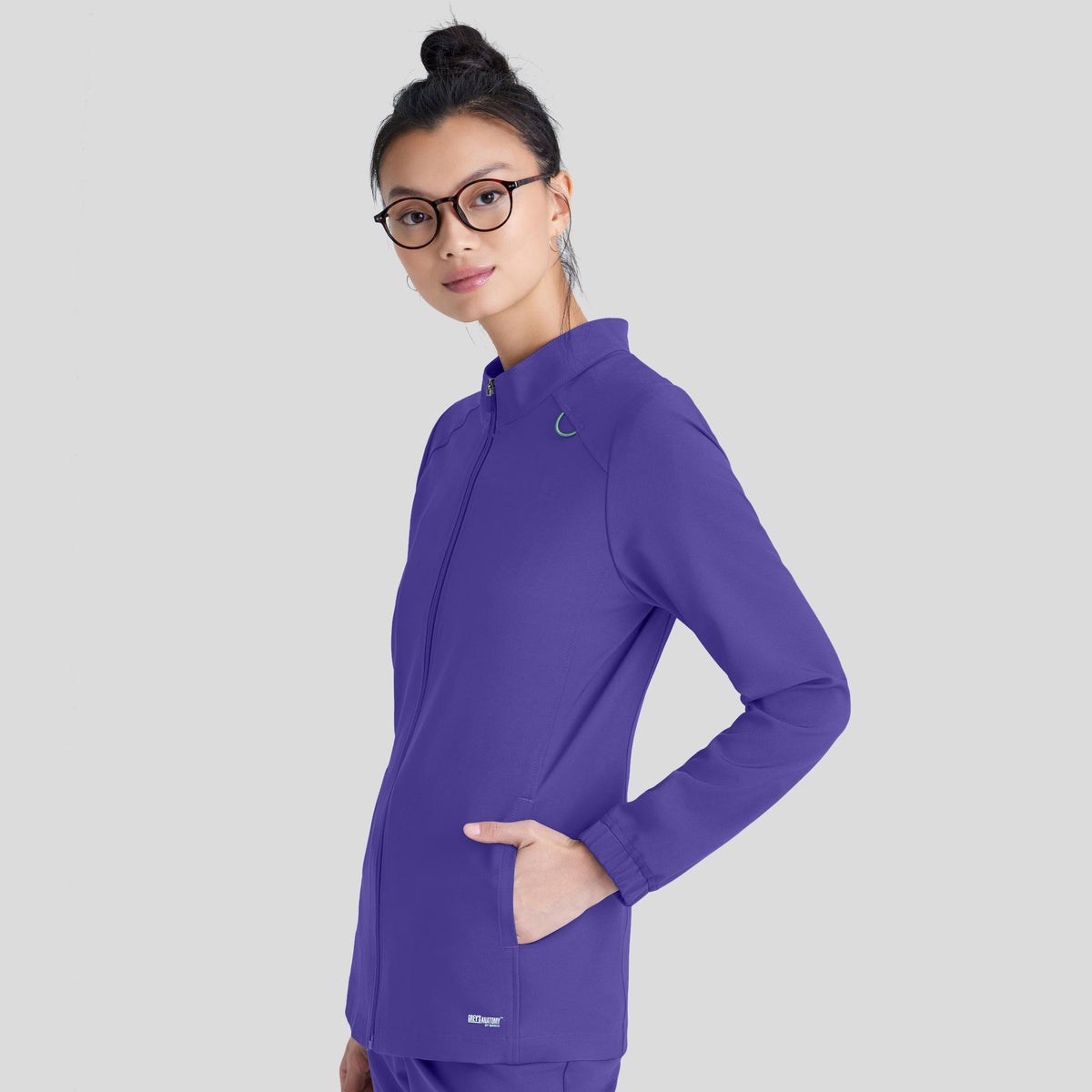 Virtue Warm-up Scrub Jacket | New Grape