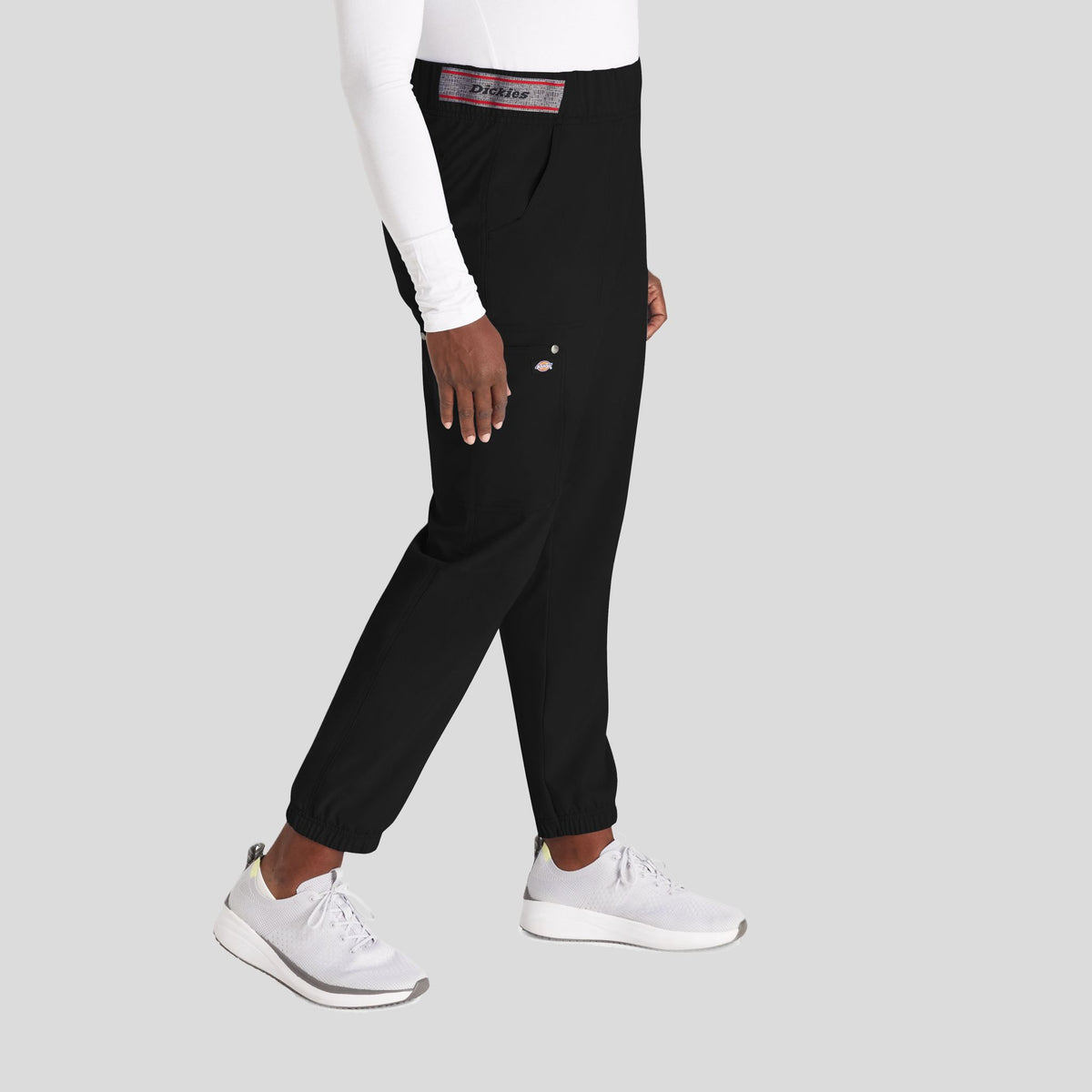 Women's Mid Rise Jogger Scrub Pant | Black