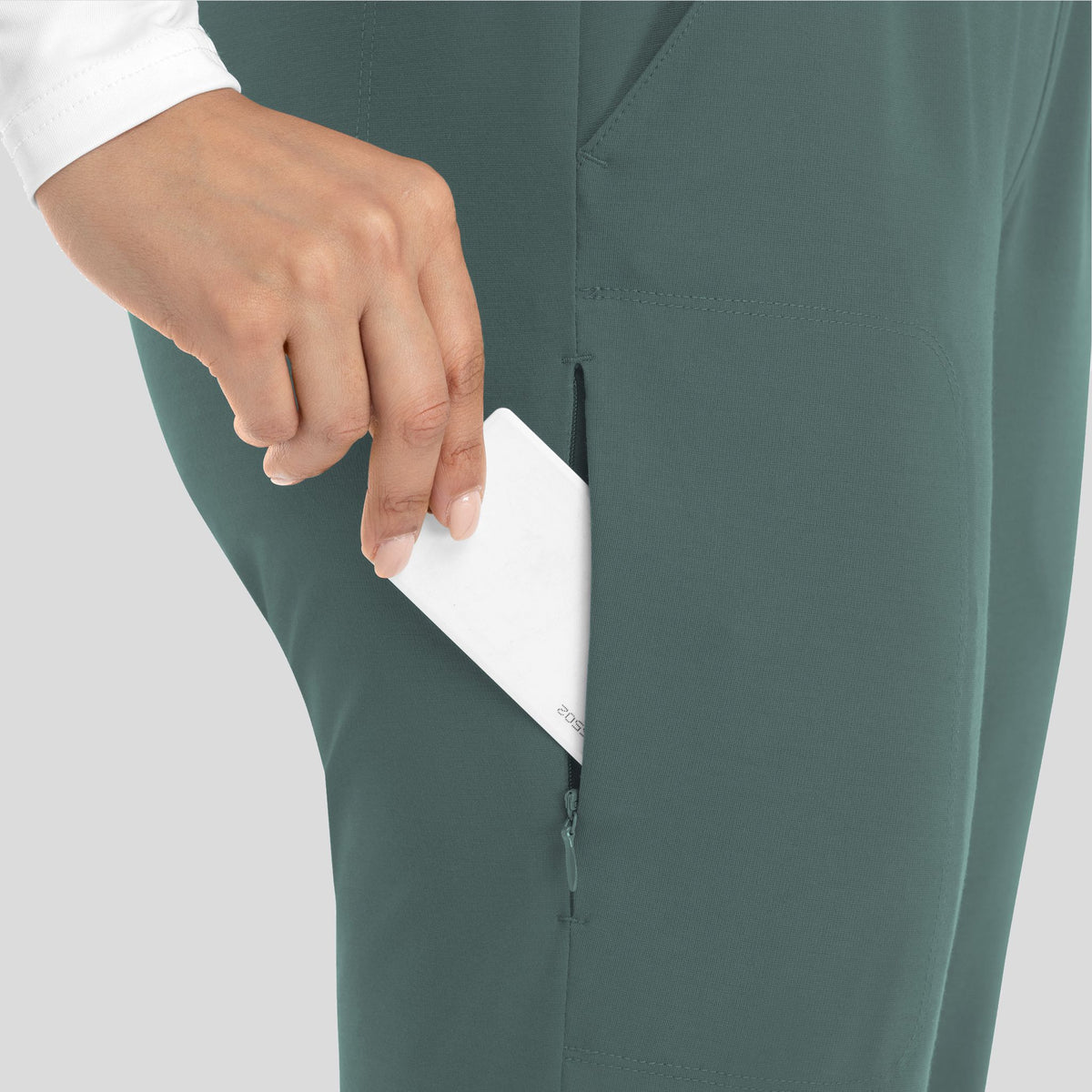 Maevn_Focus_60302_SAGE_RIGHT_POCKET