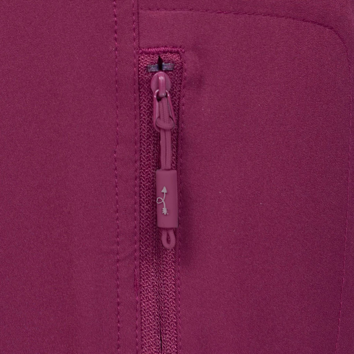 Zavate_AvaTherese_3017_wine_detail